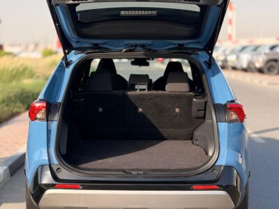 2022 Toyota Rav 4 SE 2.5 Litres V4 Hybrid Engine Blue Black SUV Automatic USA Specs