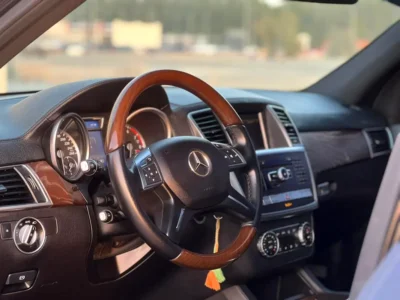 2015 Mercedes-Benz GL-Class GL 500 4matic 8 Cylinders Engine Black Brown SUV GCC