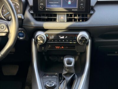 2022 Toyota Rav 4 SE 2.5 Litres V4 Hybrid Engine Blue Black SUV Automatic USA Specs