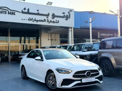 2025 Mercedes-Benz C-Class C200 4 Cylinders Petrol Engine White Black Sedan Korean Specs