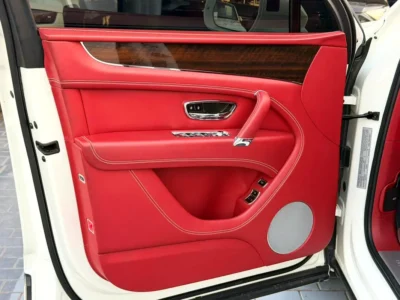 2020 Bentley Bentayga Standard 8 Cylinders Petrol Engine White Red SUV GCC Specs