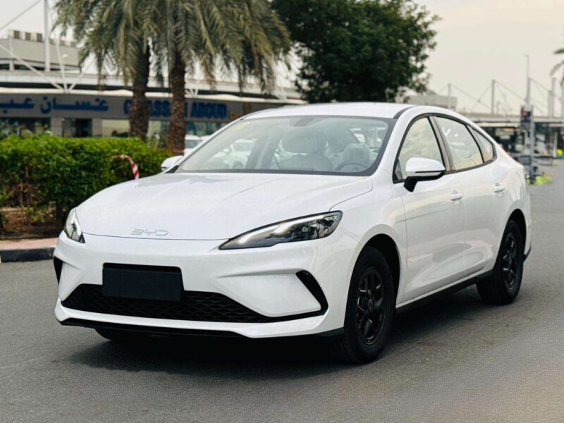 2025 BYD Seal 05 1.5L 4 Cylinders Plug In Hybrid White Sedan Automatic