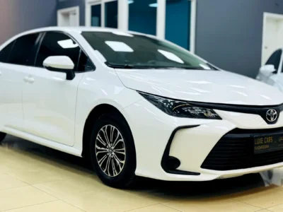 2022 Toyota Corolla XLI 4 Cylinders Petrol Engine White Beige Sedan GCC Specs