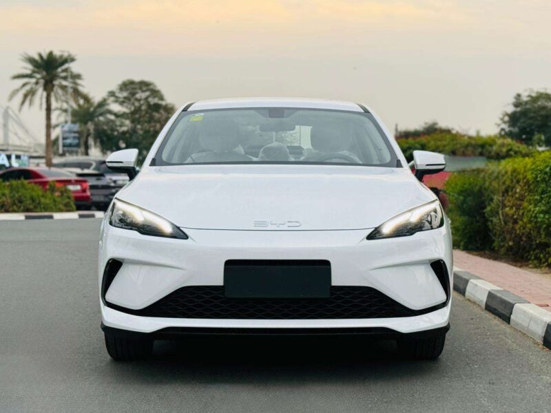 2025 BYD Seal 05 1.5L 4 Cylinders Plug In Hybrid White Sedan Automatic