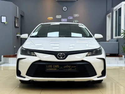 2022 Toyota Corolla XLI 4 Cylinders Petrol Engine White Beige Sedan GCC Specs
