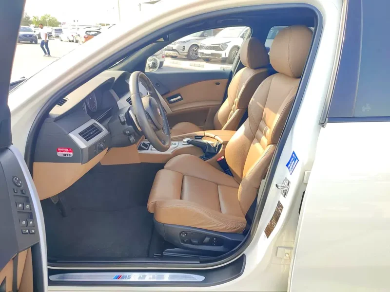 2006 BMW M5 10 Cylinders Petrol Engine White Brown Sedan Japanese Specs