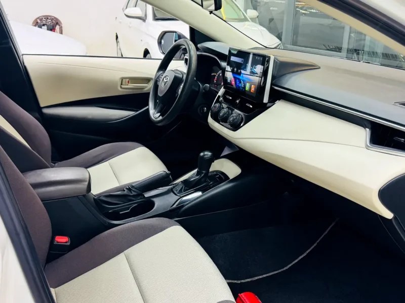 2022 Toyota Corolla XLI 4 Cylinders Petrol Engine White Beige Sedan GCC Specs