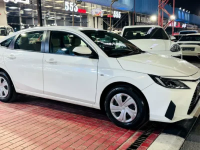 2023 Toyota Yaris SE 4 Cylinders Petrol Engine White Beige Sedan GCC Spec Pristine Condition
