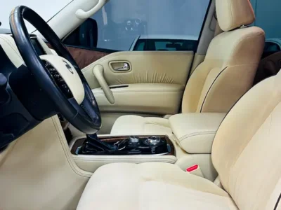 2020 Nissan Patrol SE 6 Cylinders Petrol Engine Black Beige SUV GCC Specs Automatic