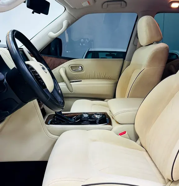 2020 Nissan Patrol SE 6 Cylinders Petrol Engine Black Beige SUV GCC Specs Automatic