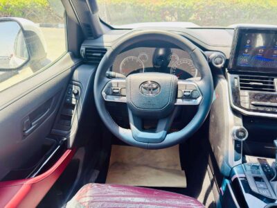 2024 Toyota Land Cruiser GXR 3.5L 6 Cylinders Twin Turbo White Red SUV GCC Specs