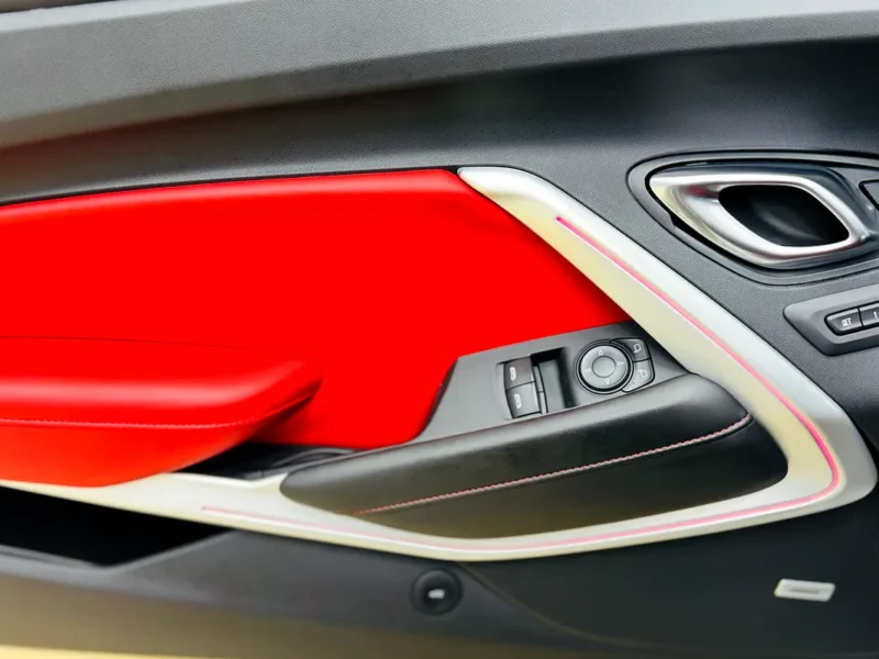 2018 Chevrolet Camaro SS 6.2 Litres V8 Petrol Engine White Red Coupe GCC Specs