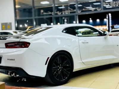 2018 Chevrolet Camaro SS 6.2 Litres V8 Petrol Engine White Red Coupe GCC Specs