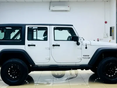 2018 Jeep Wrangler Unlimited Sport 6 Cylinders Petrol Engine White Black SUV GCC Specs