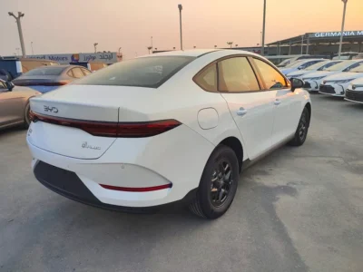 2025 BYD Qin Plus DM-i 4 Cylinders Plug-in Hybrid White Black Sedan Chinese Specs
