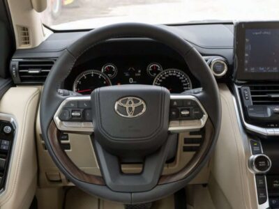 2024 Toyota Land Cruiser GXR 3.5L 6 Cylinders Twin Turbo Silver Beige SUV GCC Specs