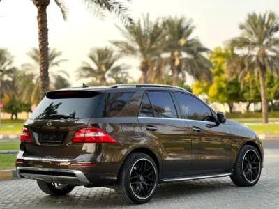 2013 Mercedes-Benz M-Class ML 500 8 Cylinders Petrol Engine Brown SUV GCC Specs
