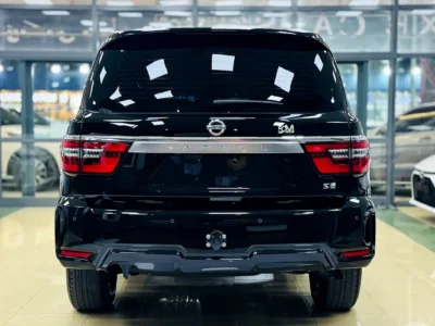 2020 Nissan Patrol SE 6 Cylinders Petrol Engine Black Beige SUV GCC Specs Automatic