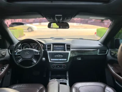 2013 Mercedes-Benz M-Class ML 500 8 Cylinders Petrol Engine Brown SUV GCC Specs