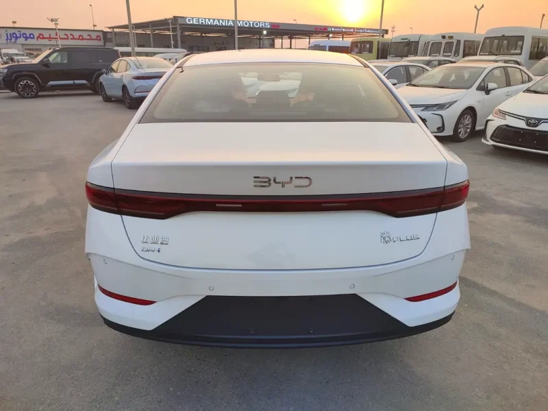 2025 BYD Qin Plus DM-i 4 Cylinders Plug-in Hybrid White Black Sedan Chinese Specs
