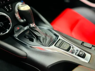 2018 Chevrolet Camaro SS 6.2 Litres V8 Petrol Engine White Red Coupe GCC Specs