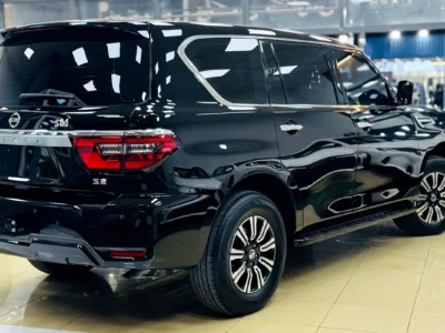 2020 Nissan Patrol SE 6 Cylinders Petrol Engine Black Beige SUV GCC Specs Automatic