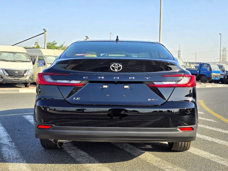2026 Toyota Camry LE 2.5 Litres 4 Cylinders Hybrid Engine Black Beige Sedan GCC Specs
