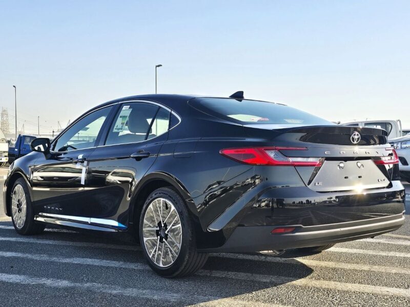 2026 Toyota Camry LE 2.5 Litres 4 Cylinders Hybrid Engine Black Beige Sedan GCC Specs