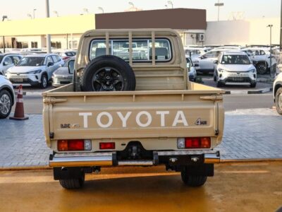 2025 Toyota Land Cruiser Pick Up Std 4.0L V6 Single Cab Utility Beige Pickup Truck GCC Specs