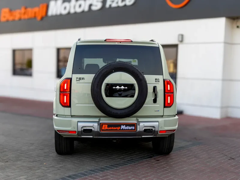 2023 BYD Leopard 5 Navigator 4 Cylinders Plug-in Hybrid Engine Green Grey SUV Chinese Specs