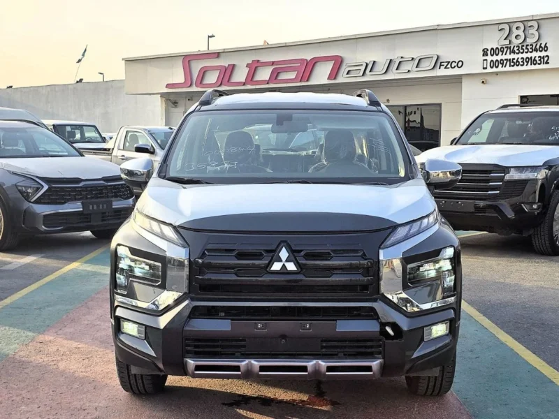 2025 Mitsubishi Xpander Cross P1 Line 1.5 Litres 4 Cylinders Petrol Engine Grey Black SUV GCC