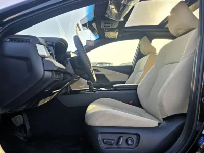 2026 Toyota Camry LE 2.5 Litres 4 Cylinders Hybrid Engine Black Beige Sedan GCC Specs