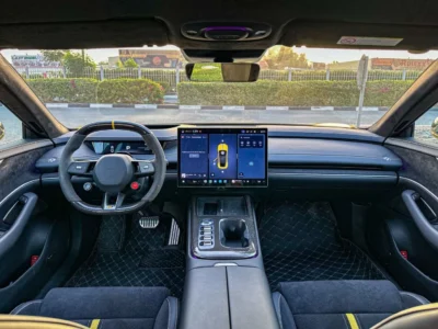 2025 Xiaomi SU7 Ultra Electric Vehicle Yellow Black Sedan Range 630 Km Carbon Package