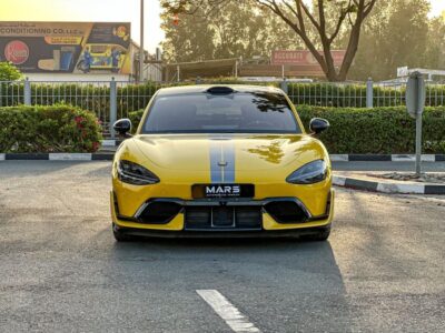 2025 Xiaomi SU7 Ultra Electric Vehicle Yellow Black Sedan Range 630 Km Carbon Package