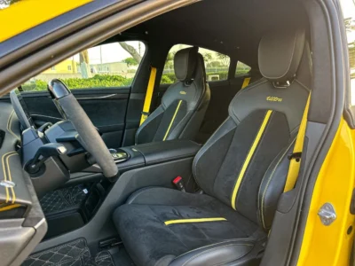 2025 Xiaomi SU7 Ultra Electric Vehicle Yellow Black Sedan Range 630 Km Carbon Package