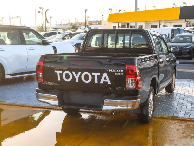 2026 Toyota Hilux DC MT 2.7 L 4-cylinder Petrol Dual VVT-i Engine Black Pickup Truck GCC
