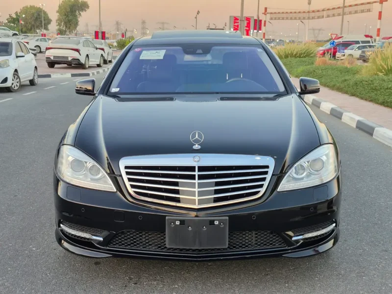 2012 Mercedes-Benz S-Class S 550 8 Cylinders Petrol Engine Black Sedan Japanese Specs