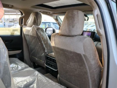 2025 Toyota Land Cruiser EXR 4.0 Litres 6 Cylinders Petrol Engine White Beige SUV GCC