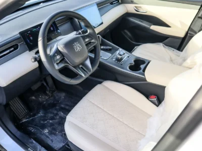 2025 BYD QIN PLUS DM-i 05 1.5L 4 Cylinder Plug-in Hybrid Engine White Sedan Chinese Specs