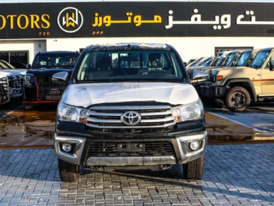 2026 Toyota Hilux DC MT 2.7 L 4-cylinder Petrol Dual VVT-i Engine Black Pickup Truck GCC