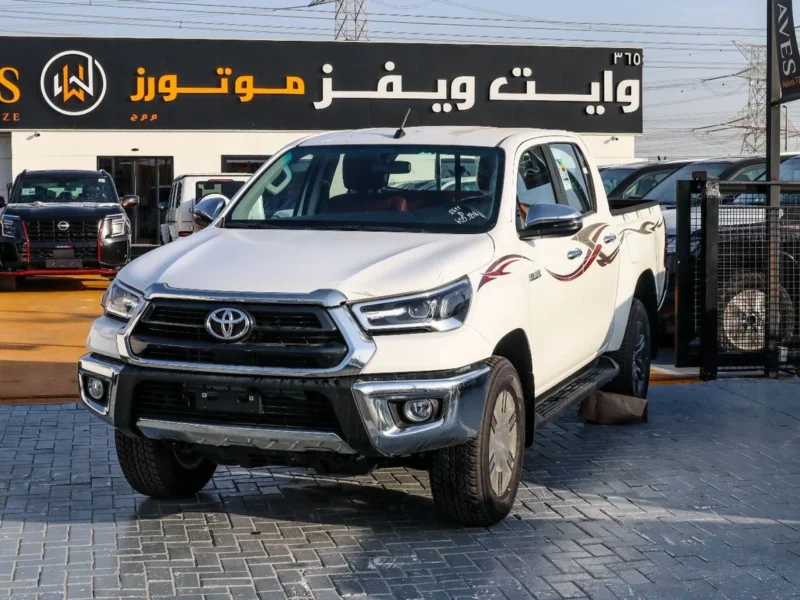 2026 Toyota Hilux DC AT 2.7 L 4-cylinder Petrol Dual VVT-i Engine White Red Pickup Truck GCC