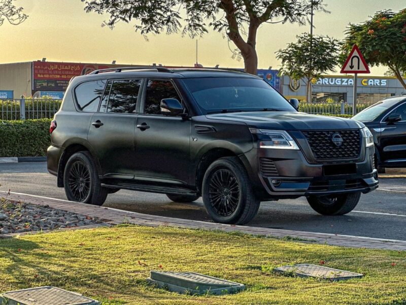 2019 Nissan Patrol LE Platinum 5.6 L V8 Full Convert To 2020 Black Red SUV GCC Specs