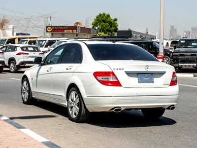 2008 Mercedes-Benz C-Class C250 4 Cylinders Petrol Engine White Black Sedan Japanese Specs