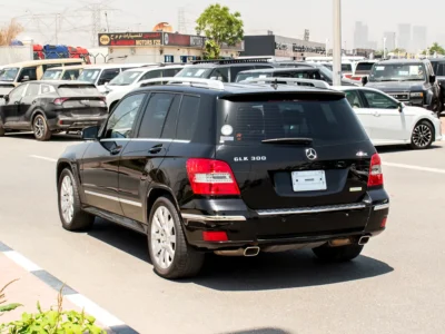 2011 Mercedes-Benz GLK-Class GLK 300 4matic 6 Cylinders Petrol Engine Black SUV Automatic