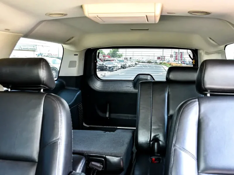 2008 Cadillac Escalade ESV 8 Cylinders Petrol Engine Black SUV Japanese Specs SUPER CLEAN