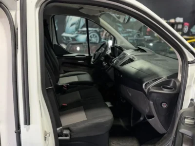 2021 Ford Transit Van Manual 2.4 Litres 4 Cylinders Diesel Engine White Grey Van GCC Specs