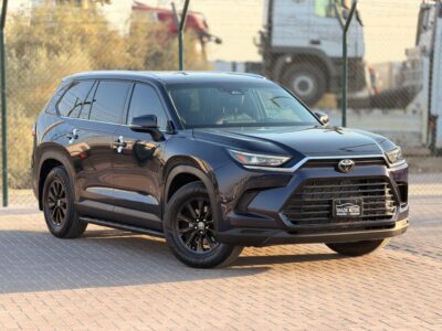 2024 Toyota Grand Highlander XLE 2.4 Litres V4 Petrol Engine Dark Blue Black SUV