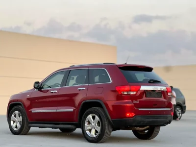 2012 Jeep Grand Cherokee Limited 6 Cylinders Petrol Engine Red Black SUV GCC Specs