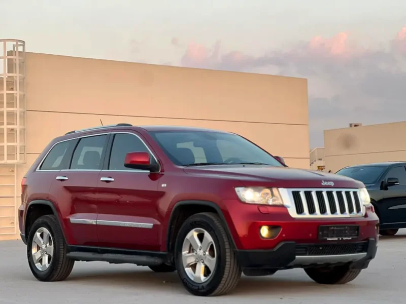 2012 Jeep Grand Cherokee Limited 6 Cylinders Petrol Engine Red Black SUV GCC Specs