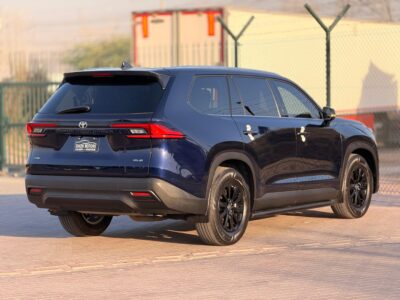 2024 Toyota Grand Highlander XLE 2.4 Litres V4 Petrol Engine Dark Blue Black SUV